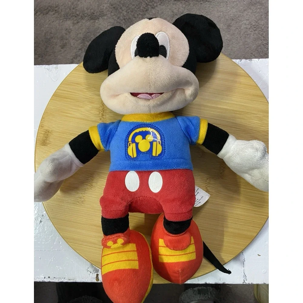 Disney Junior‎ Singing Mickey Mouse 12